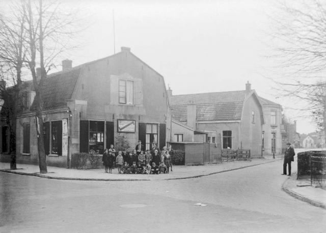 Huizerstraat hoek K…