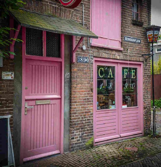 Biersteeg nr 10 Caf…