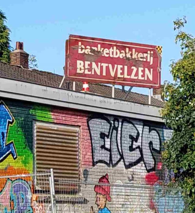 Koninginneweg nr 12…