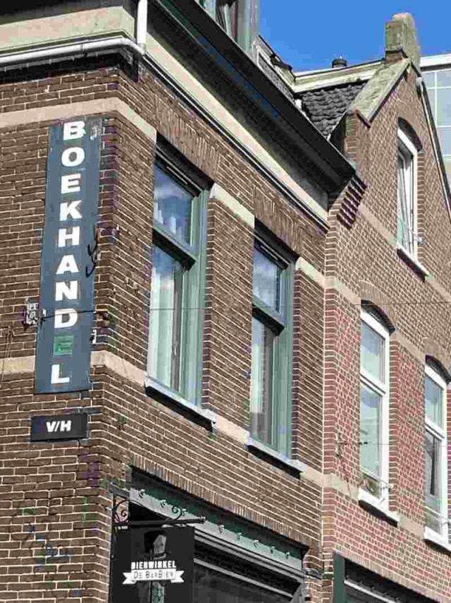 Leeuwenstraat nr 42…